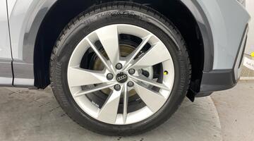 2025 Audi TFSI CoD 35 S line S Tronic Euro 6 5-door (Grey) - Image: 5