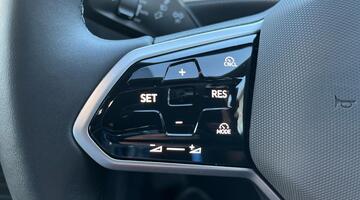 2025 Volkswagen Pro 77kWh Match Plus Fastback Auto 5-door (Black) - Image: 20