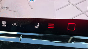 2025 Volkswagen ETSI MHEV R-Line DSG Euro 6 5-door (Black) - Image: 26