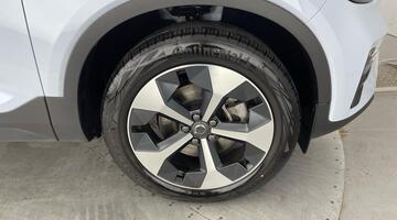 2025 Volvo 2.0 B4 MHEV Plus DCT Auto Euro 6 5-door (Blue) - Image: 5