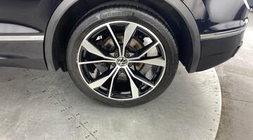 2022 Volkswagen TSI R-Line DSG Euro 6 5-door (Black) - Image: 33