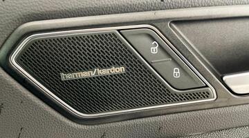 2022 Volkswagen 2.0 TDI R-Line DSG 4Motion Euro 6 5-door (Silver) - Image: 23