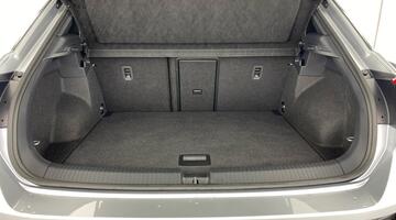 2025 Volkswagen TSI R-Line DSG Euro 6 5-door (Silver) - Image: 28