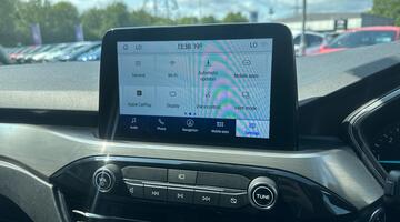 2020 Ford 2.0 EcoBlue MHEV Titanium First Edition Euro 6 5-door (Silver) - Image: 40