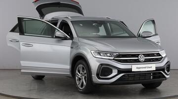 2025 Volkswagen TSI R-Line Euro 6 5-door (Silver) - Image: 9