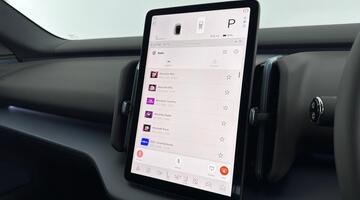 2025 Volvo Single Motor Extended Range 69kWh Plus Auto 5-door (Black) - Image: 22