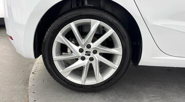 2025 SEAT 1.0 TSI FR DSG Euro 6 5-door (White) - Image: 22