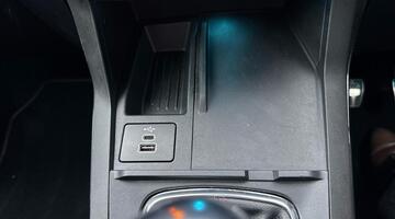 2024 Ford 1.0T EcoBoost MHEV ST-Line Euro 6 5-door (Red) - Image: 20