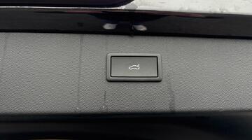 2025 CUPRA 2.0 TSI VZDSG 4-doorive Euro 6 5dr (Black) - Image: 17