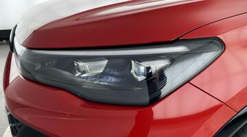 2025 Volkswagen 2.0 TDI R-Line DSG Euro 6 5-door (Red) - Image: 42