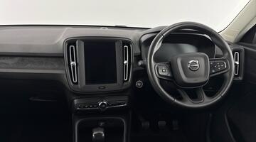 2021 Volvo T2 Momentum Core Euro 6 5-door (White) - Image: 8