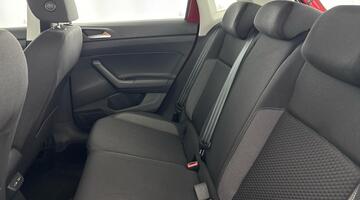 2022 Volkswagen 1.0 TSI Life DSG Euro 6 5-door (Red) - Image: 32