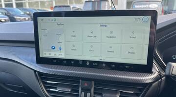 2025 Ford 2.5h Duratec ST-Line CVT Euro 6 5-door (White) - Image: 38