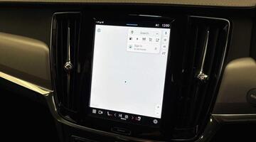 2025 Volvo 2.0h T6 18.8kWh Plus Auto Euro 6 5-door (Blue) - Image: 35