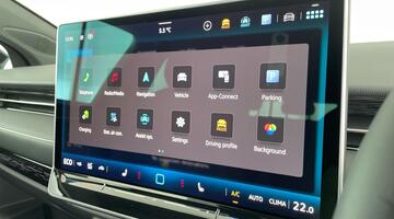 2025 Volkswagen Pro 77kWh Match Tourer Auto 5-door (White) - Image: 1