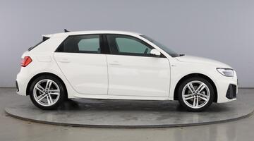 2023 Audi TFSI 35 S line Sportback S Tronic Euro 6 5-door (White) - Image: 4