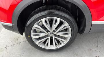 2018 Volkswagen 1.0 TSI Design Euro 6 5-door (Red) - Image: 22