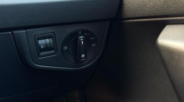 2023 Volkswagen 1.0 TSI Life Euro 6 5-door (Red) - Image: 34