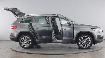 2022 Škoda TSI ACT SE L Executive Euro 6 5-door (7 Seat) (Grey) - Image: 11