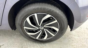 2023 Volkswagen 1.0 TSI Life Euro 6 5-door (Grey) - Image: 30