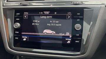 2023 Volkswagen 2.0 TDI R-Line DSG Euro 6 5-door (Grey) - Image: 17