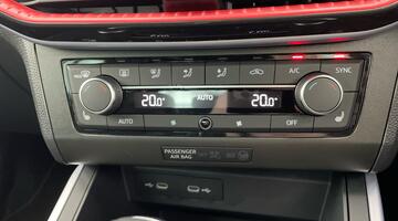 2024 SEAT 1.0 TSI FR Sport DSG Euro 6 5-door (White) - Image: 16