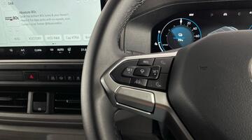 2025 Volkswagen T32 65kWh Commerce Pro Auto RWD SWB 5-door (Grey) - Image: 12