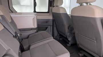 2024 Volkswagen 2.0 TSI Coast DSG Euro 6 4-door (Black) - Image: 32