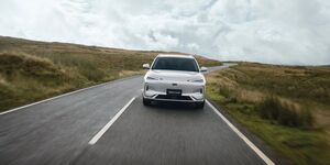 Brand-new Geely Dealership in Bristol