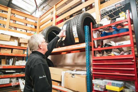 Skoda Gloucester Parts Dept Photos (7)