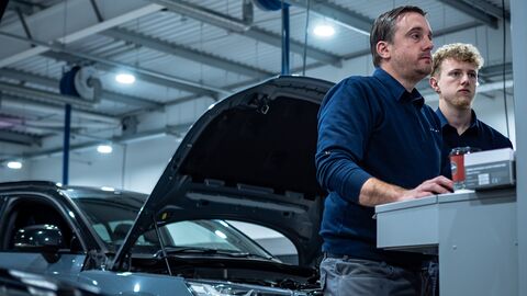 Book a Volvo Service