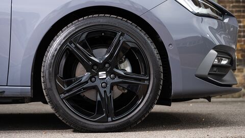 Alloy wheel refurbishment