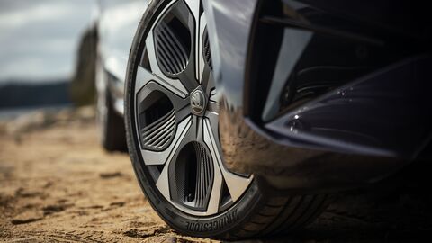 Alloy wheel refurbishment