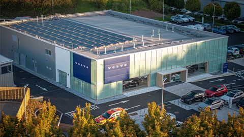 Why choose Volvo business leasing with Mon Motors?