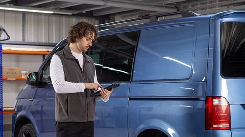 Van bodyshop and accident repair centres
