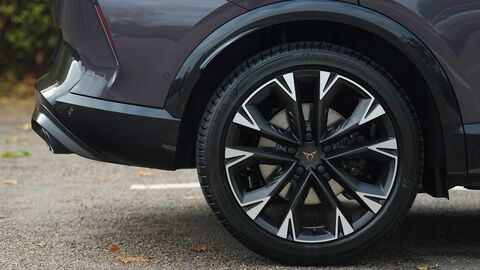 Alloy wheel refurbishment