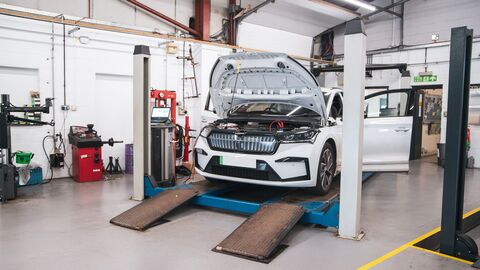 Benefits of Škoda Standard and Plus Service Plans