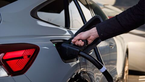 Discover simple charging solutions for home and on the go