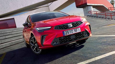 How much is the SEAT Standard Service Plan?