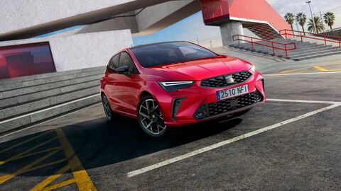 What’s included in the SEAT All-In Service Plan under 12 months