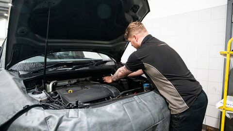 Book an Audi MOT
