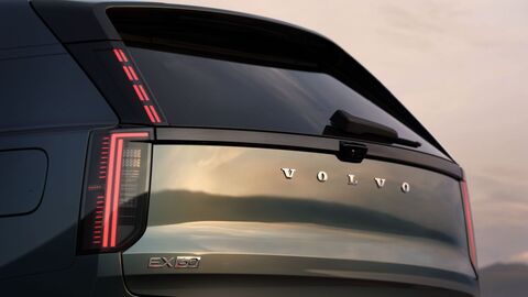 Volvo business lease with Mon Motors