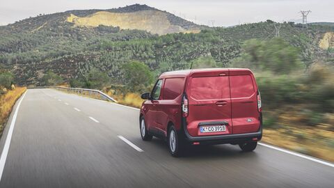 Ford Commercial Business Leasing with Mon Motors