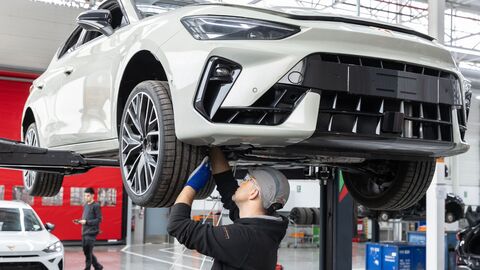 Make a CUPRA MOT booking with Mon Motors