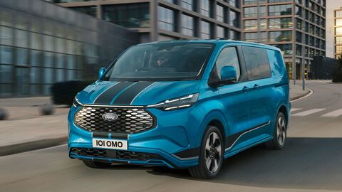 Ford E-Transit Custom Double Cab-in-Van